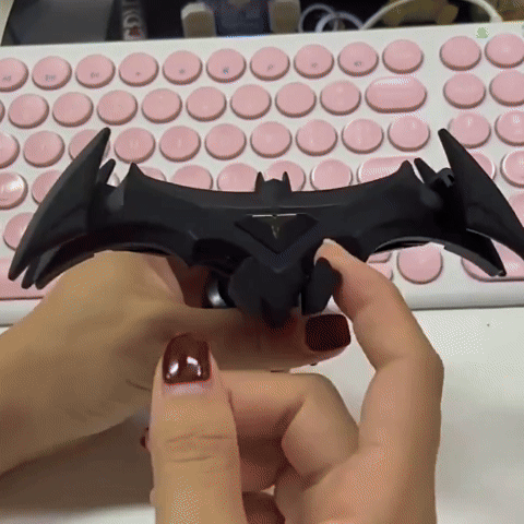 GIF Gravity structure car phone holder 1