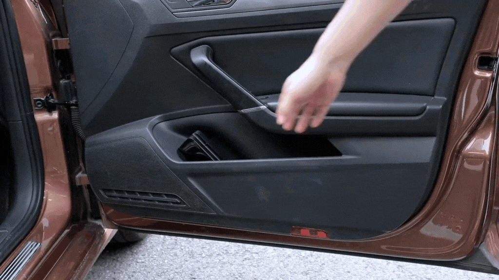 Compresseur d'air portable Voiture | La tranquillité assurée 3 gif compresseur d air portable voiture cosy2road